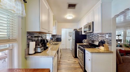 44420 Date Ave, Lancaster CA 93534-3512 exterior