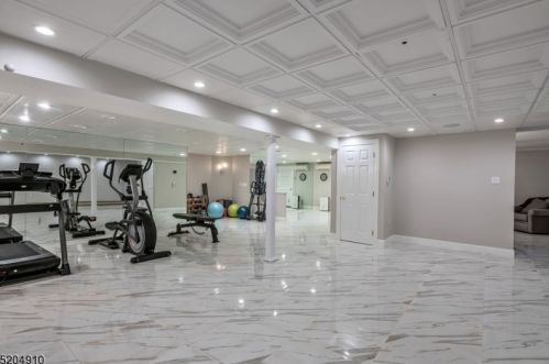 19 Marisa Ct, West Milford NJ  07480-3000 exterior