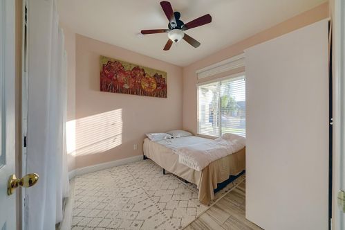530 Vina Ct, Livingston CA  95334-9111 exterior