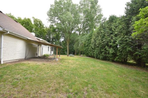 2417 Wallace Lake Rd, West Bend WI  53090-1152 exterior