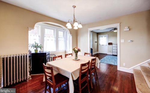 422 Delaware Ave, Lansdale PA 19446-3422 exterior