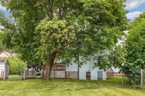 202 Ct St, Brockton MA 02302-4611 exterior