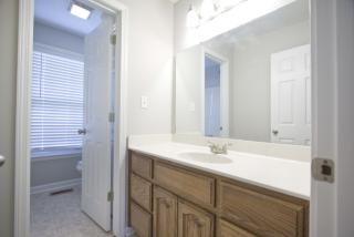 385 Louise Ln, Clarksville TN  37042-6138 exterior