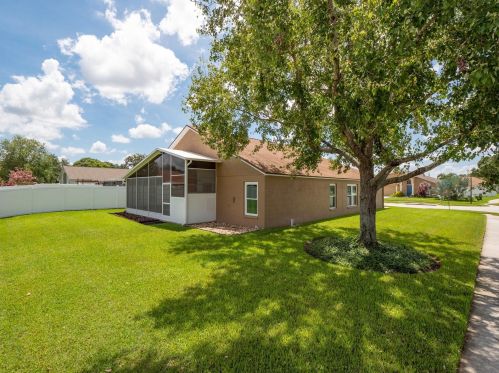 24811 Wild Frontier Dr, Land O Lakes, FL 34639-9540