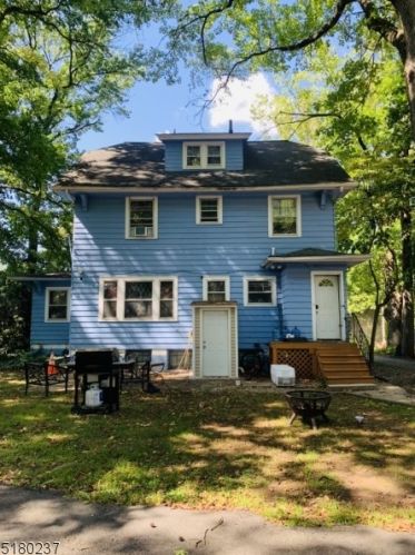 422 Walnut St, East Orange NJ  07017-3917 exterior