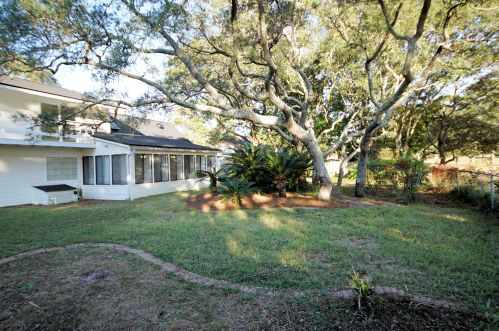 61 Lake Lorraine Cir, Shalimar FL  32579-1617 exterior