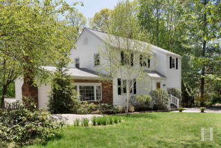 133 Knox Rd, Stamford, CT 06907-1512