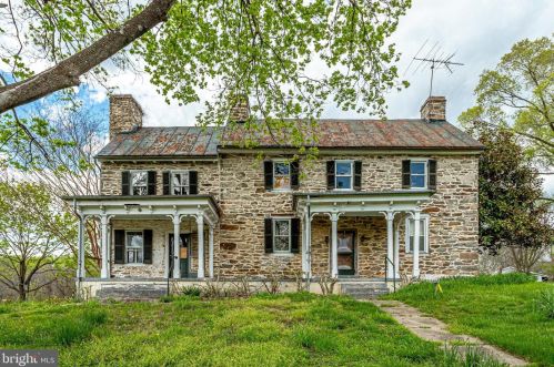 19525 Telegraph Springs Rd, Purcellville VA  20132-4231 exterior
