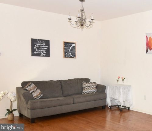 928 Shepard Ave, Bear, DE 19701-6836