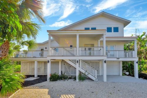 450 Sea Walk Ct, Sanibel, FL 33957-5406