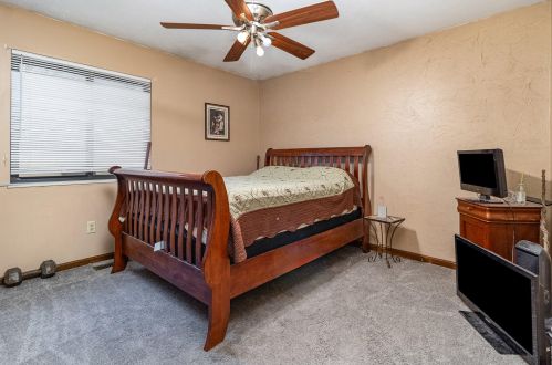 6642 Highridge Ave, Florence KY  41042-1319 exterior