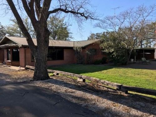 1504 Us Highway 283, Seymour, TX 76380-8518