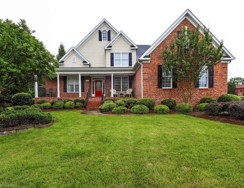 1000 Longhorn Ct, Greensboro, NC 27455-8366