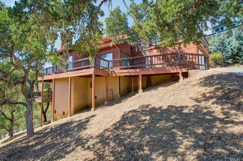2165 Ridge Rider Rd, Lake Nacimiento, CA 93426-9605