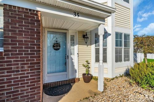 35 Carlisle Ct, Old Bridge NJ  08857-2777 exterior