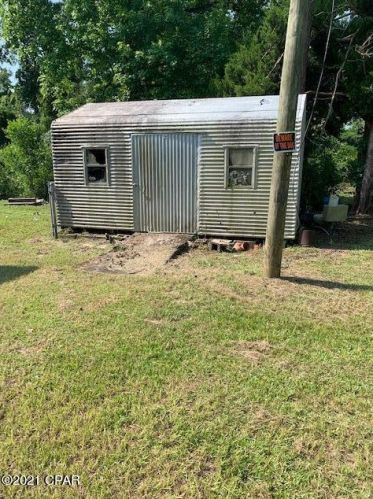 5171 Lynch Dr, Marianna, FL 32446-8014
