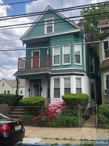 16 Hopper St, Paterson NJ 07508-2037 exterior