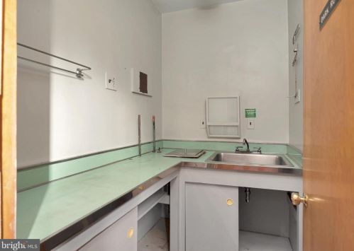 1200 Milltown Rd, Wilmington DE  19808-3004 exterior