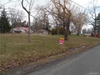 2340 Riverview Dr, Wilson NY  14172-9779 exterior
