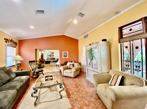 632 9 St, Belle Glade FL  33430-4121 exterior