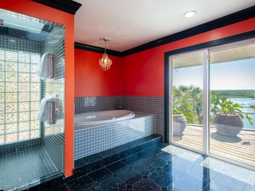 5721 Sanibel Captiva Rd, Sanibel FL  33957-2309 exterior