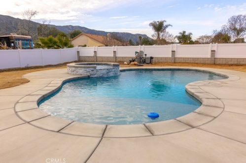 20655 Union St, Wildomar CA  92595-9256 exterior