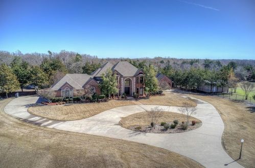 10805 Old Mill Rd, Greenville, TX 75402-3436