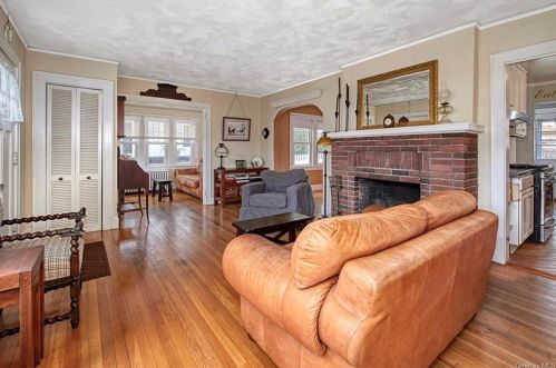 148 Fairview Ave, Rye Brook NY  10573-2906 exterior