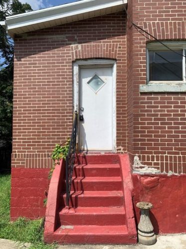 1314 Centennial St, Mckeesport, PA 15132-4664