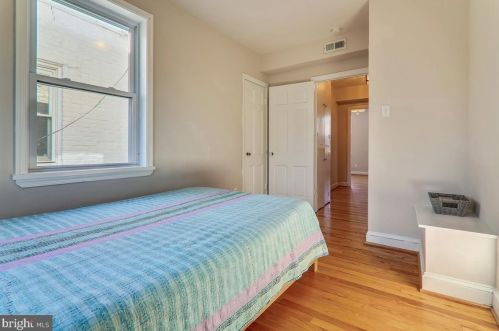 1345 28th St, Washington DC  20007-3101 exterior