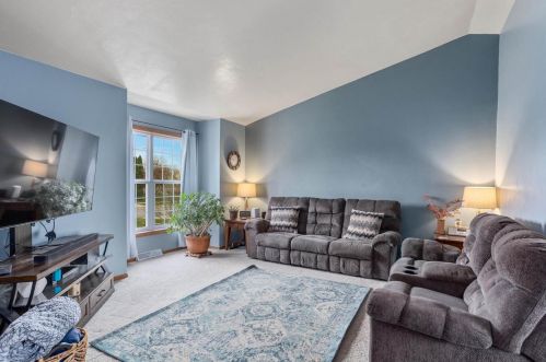 1478 Guns Rd, Green Bay, WI 54311-6008