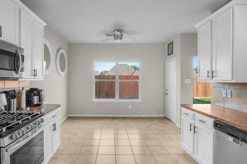 3703 Cashmere Way, Pearland TX  77584-9286 exterior