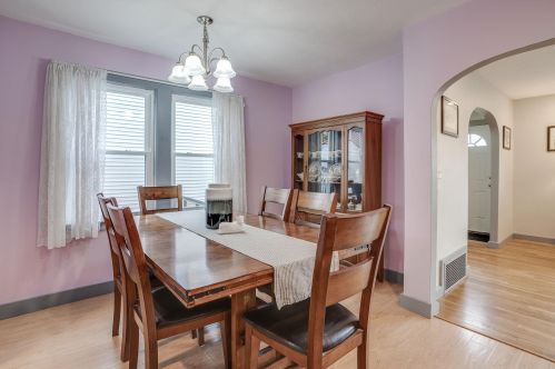 252 Lake St, Nashua NH  03060-4133 exterior