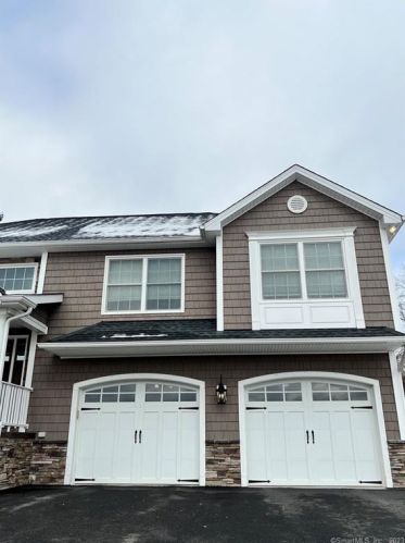 47 Joshua Town Rd, Waterbury, CT 06708-3262