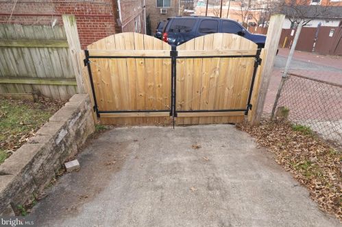 2251 Mount View Pl, Washington DC  20020-5219 exterior