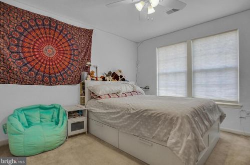 250 Savanna Dr, Pottstown PA  19465-6603 exterior