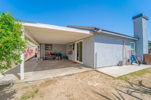 785 Award Dr, Colton CA 92324-2675 exterior