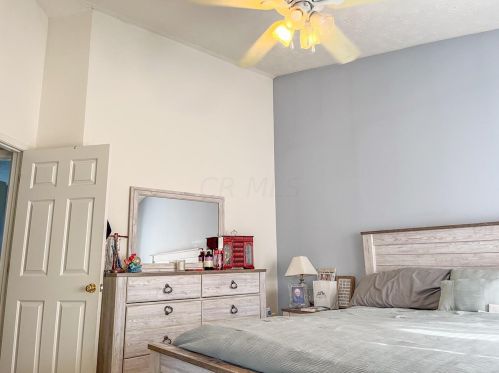 115 Springhouse Dr, Englewood OH  45322-8795 exterior