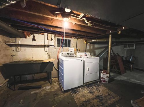 922 Virginia Ave, Florence KY  41042-1731 exterior