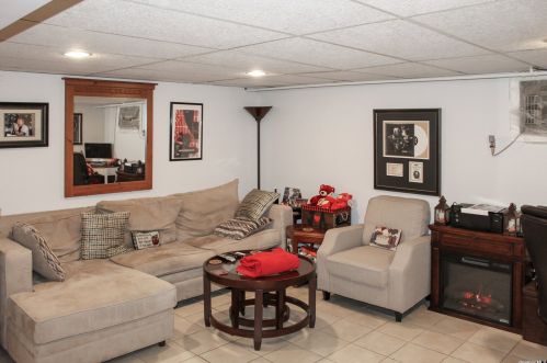 1340 7th St, Babylon NY  11704-4250 exterior