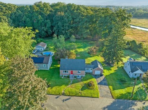 184 Home Acres Ave, Milford, CT 06460-3518
