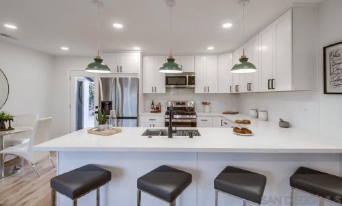 4026 Charles St, La Mesa, CA 91941-7519