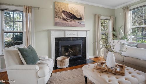 1089 Otter Cir, Beaufort SC  29902-5861 exterior