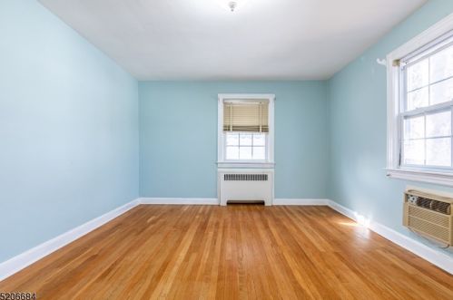 74 Satterthwaite Ave, Nutley NJ  07110-1835 exterior