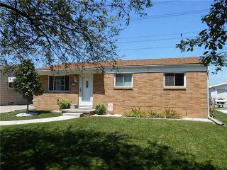 1518 Amesbury Rd, Toledo, OH 43612-2005
