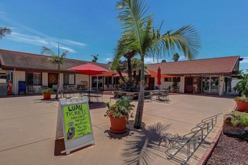 190 Flicker Ln, Oceanside, CA 92057-6448