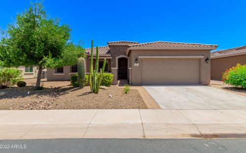 42661 Kingfisher Dr, Maricopa, AZ 85138-4336