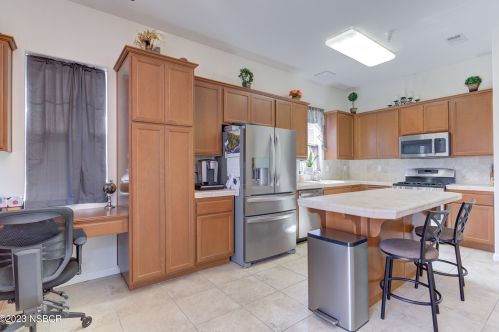 1345 Dolcetto Ln, Santa Maria CA  93458-6326 exterior