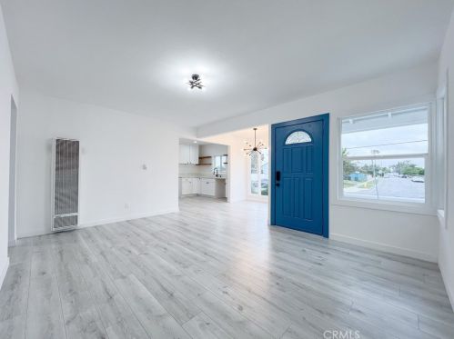 1110 Poplar St, Compton CA  90220-1643 exterior