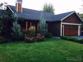2957 Terra Meadow Dr, Bend, OR 97701-8793